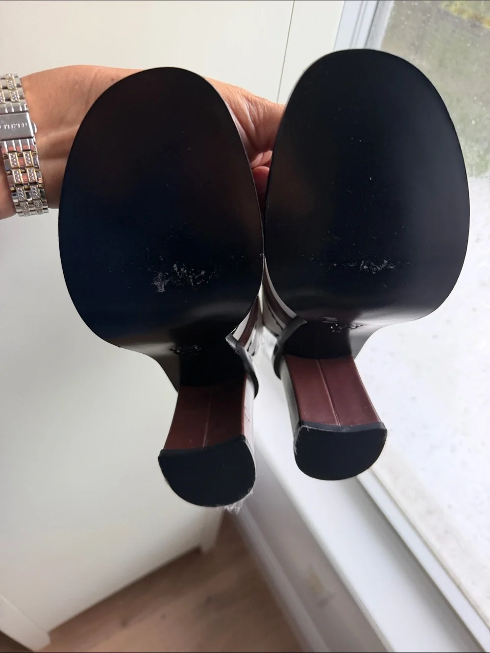 Tory Burch White and Brown Leather Buckle Sandals